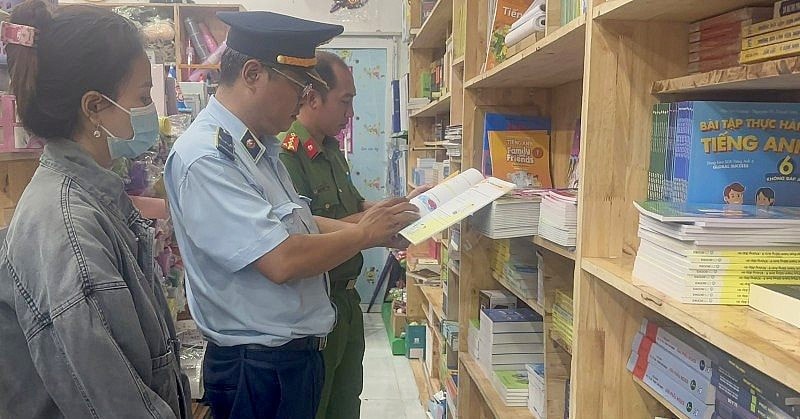Công ty TNHH Sách và Thiết bị Giáo dục Duy Ngân bán gần 3.500 quyển sách giả