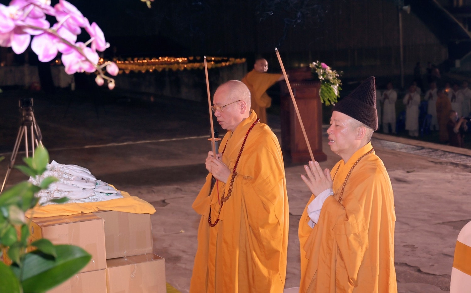 Hàng trăm tăng ni sinh tham gia đại lễ Vu lan báo hiếu -0