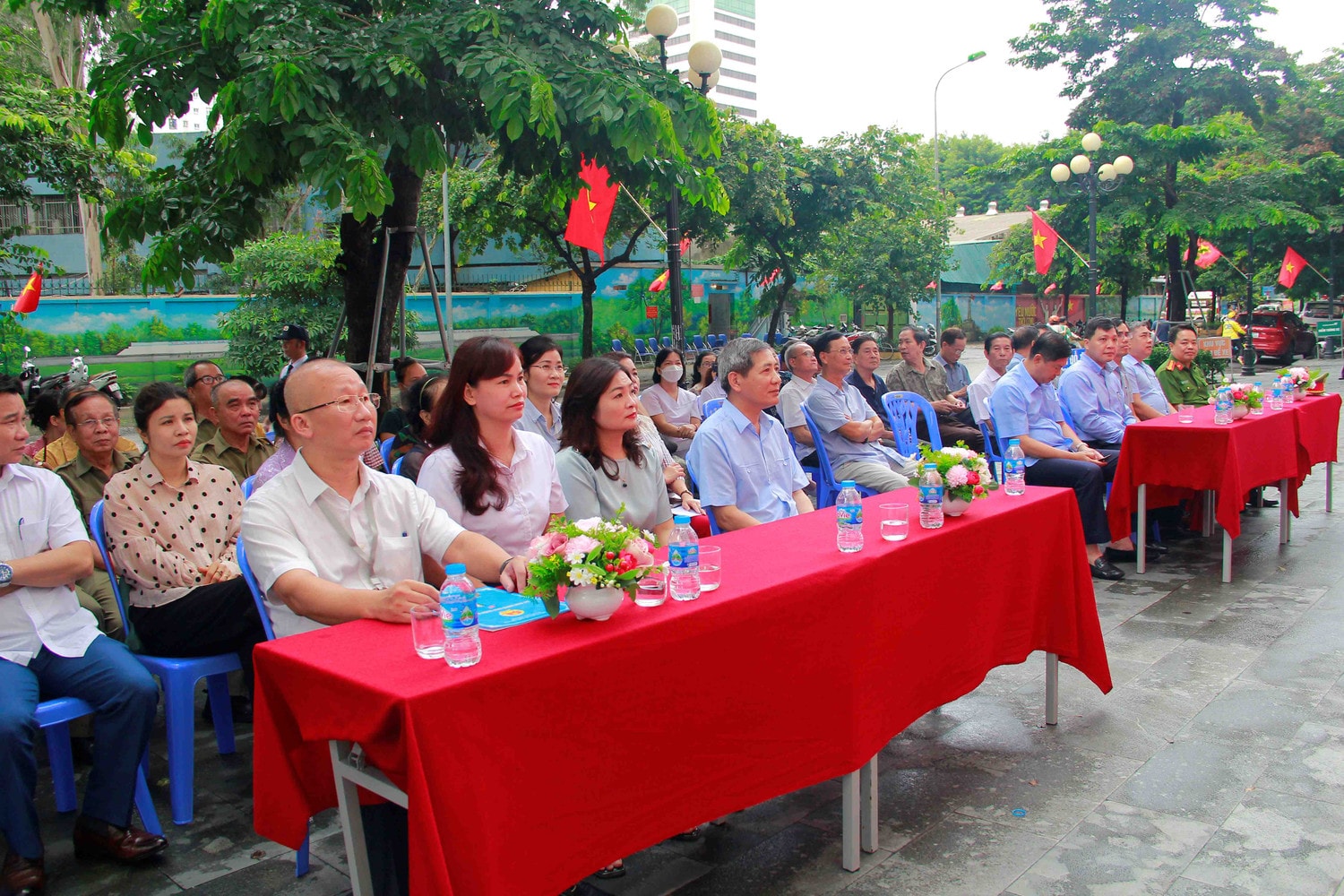 Nhà Chung cư B6 Giảng Võ ra mắt mô hình “Chung cư an toàn phòng cháy chữa cháy” -0