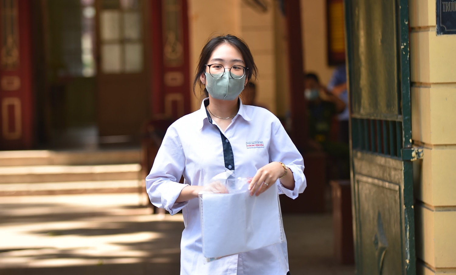 Thí sinh dự thi tốt nghiệp THPT năm 2023 (Ảnh: Trần Hiệp) Bộ GD-ĐT: Khoảng 50% học sinh dự thi tốt nghiệp THPT 2023 sẽ vào học đại học -0