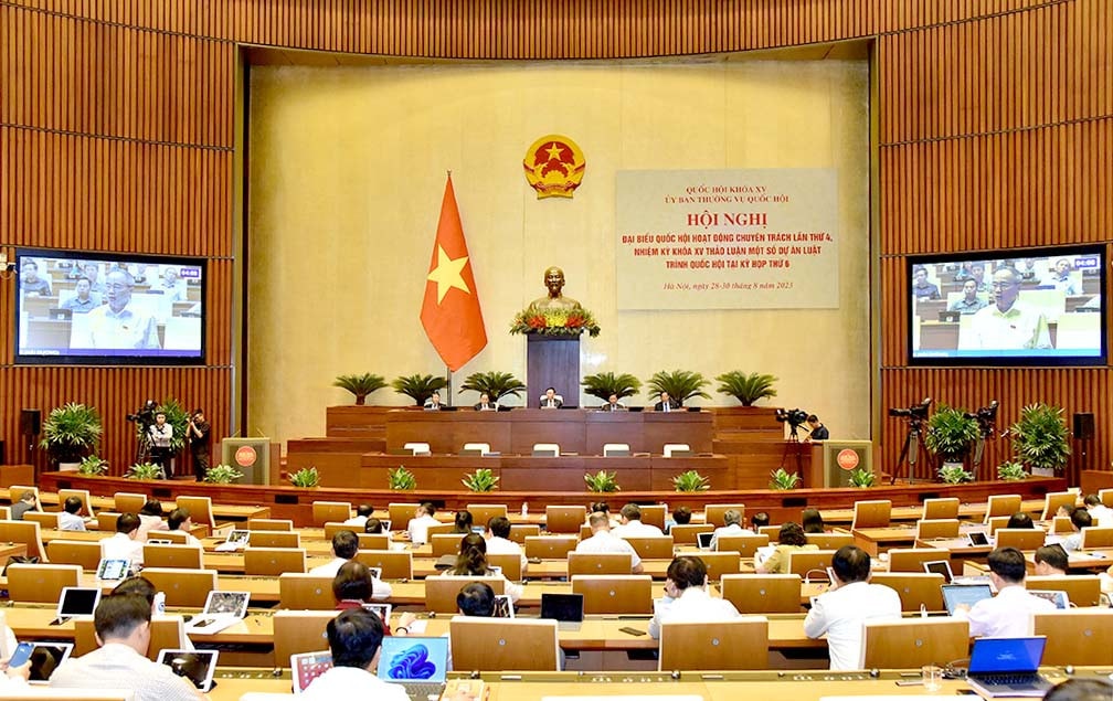 Toàn cảnh hội nghị. Ảnh: Lâm Hiển Nếu quyết sách chưa vận hành được do thiếu cơ chế thì cần tạo ra cơ chế -0