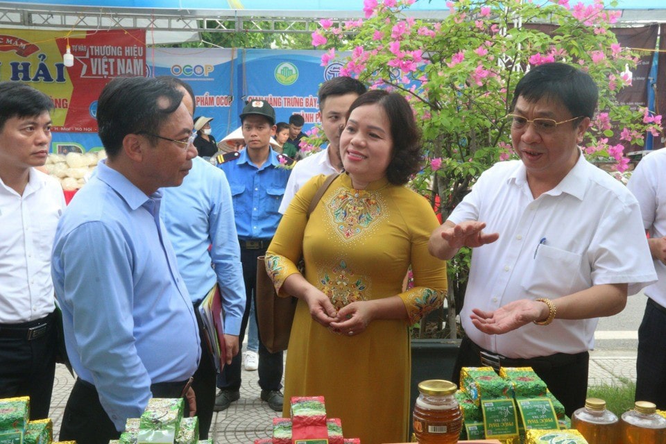 Sản phẩm OCOP huyện Thạch Thất ngày càng khẳng định chỗ đứng trên thị trường (ảnh bài chính)