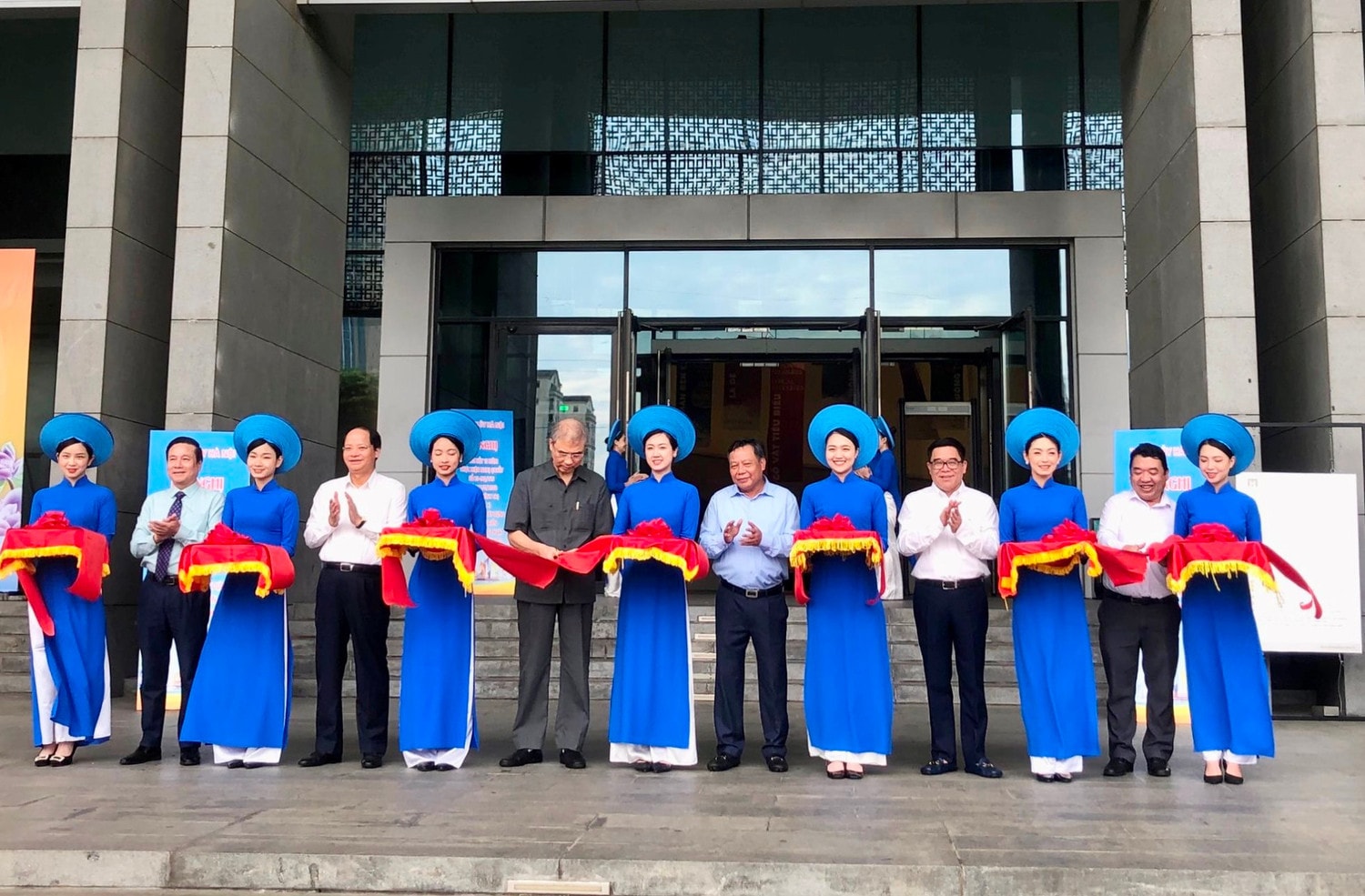 Thúc đẩy phát triển văn học, nghệ thuật Thủ đô xứng tầm -0