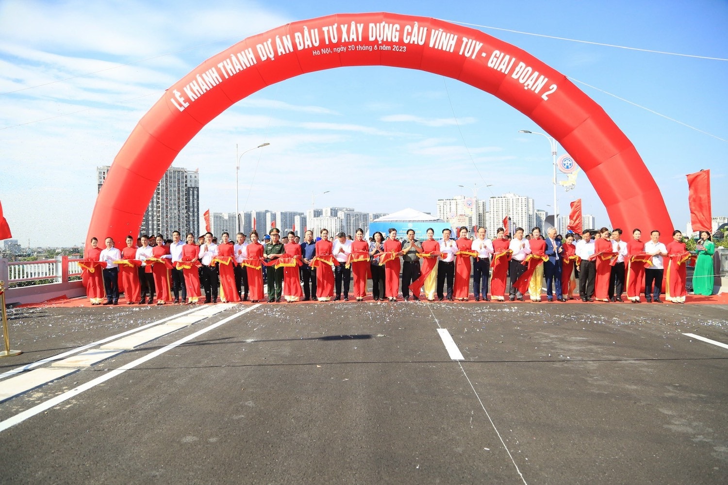 Chính thức thông xe cầu Vĩnh Tuy giai đoạn 2 -0