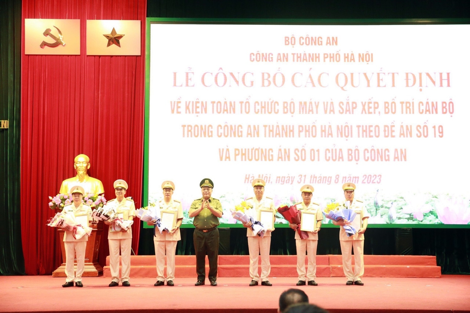 Công an thành phố Hà Nội kiện toàn bộ máy tổ chức theo đề án mới -0