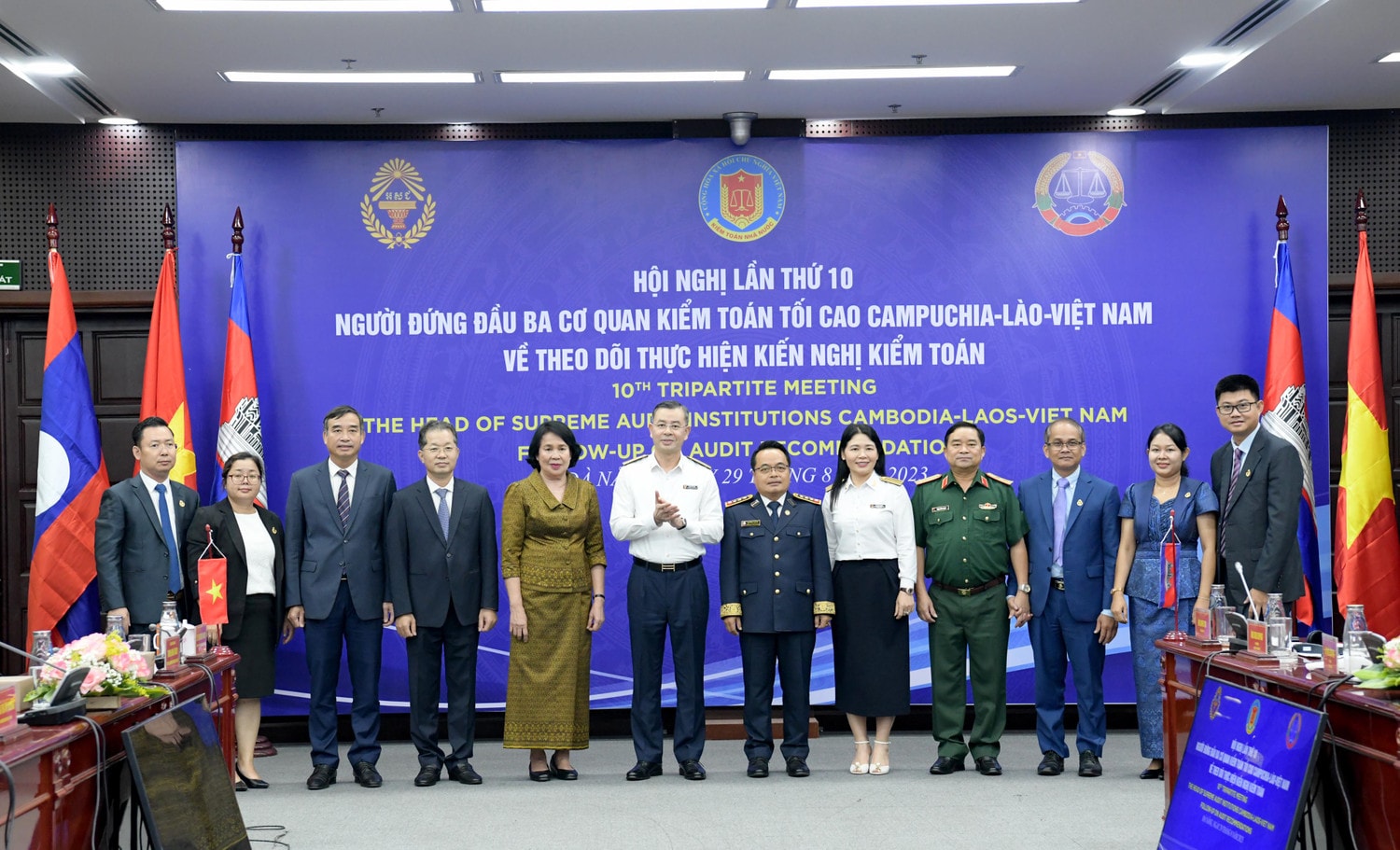 Đoàn đại biểu ba cơ quan KTNN Campuchia - Lào - Việt Nam dự hội nghị Hội nghị người đứng đầu Kiểm toán nhà nước Campuchia - Lào - Việt Nam lần thứ 10 -0