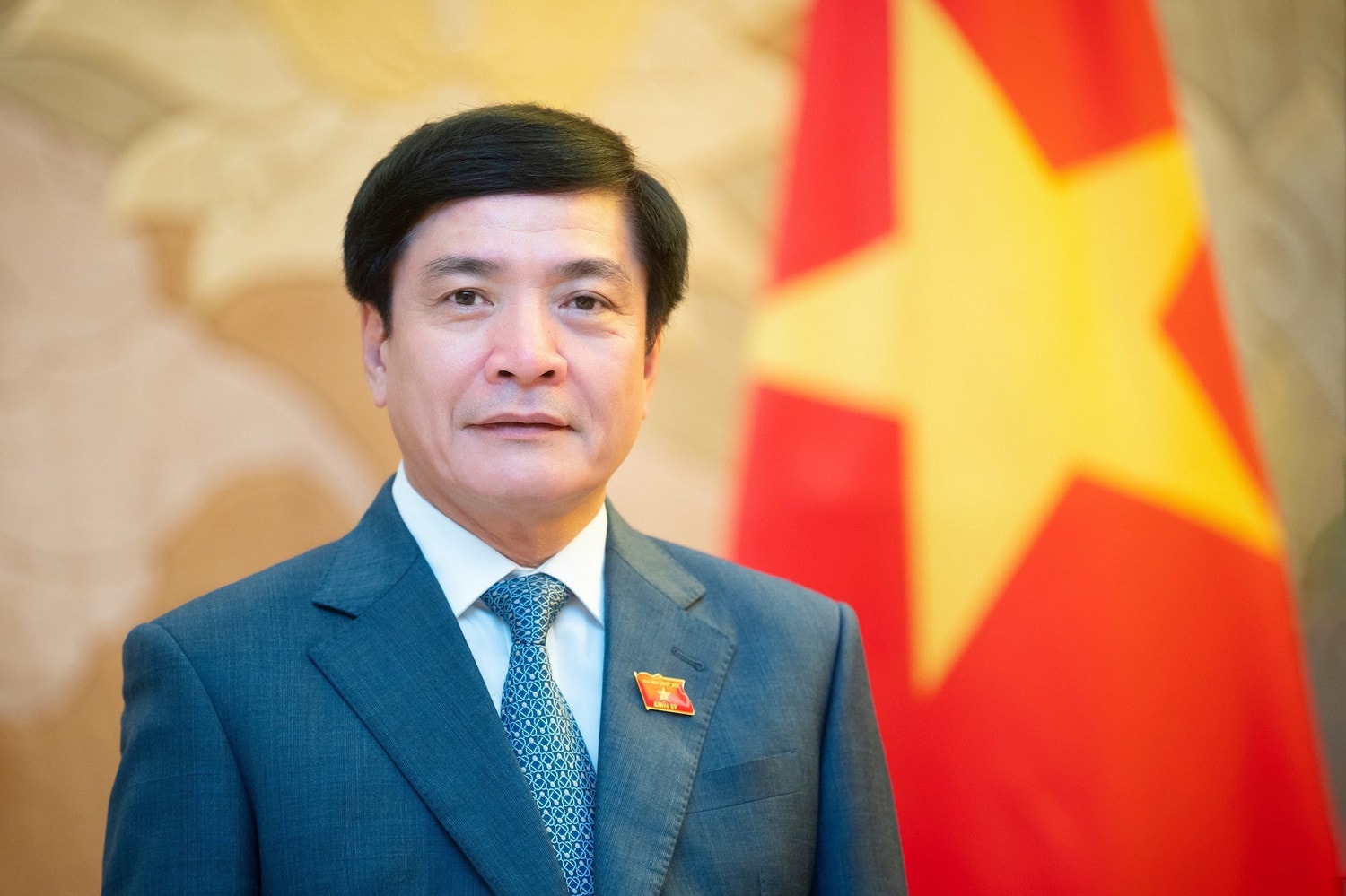 Việc chưa có tiền lệ nhưng đặc biệt quan trọng -0