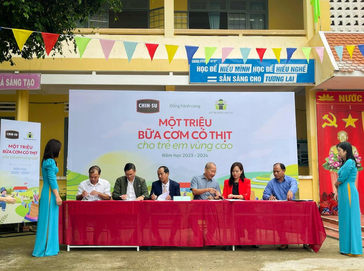 CHIN-SU tài trợ “Một triệu bữa cơm có thịt” cho trẻ vùng cao -0