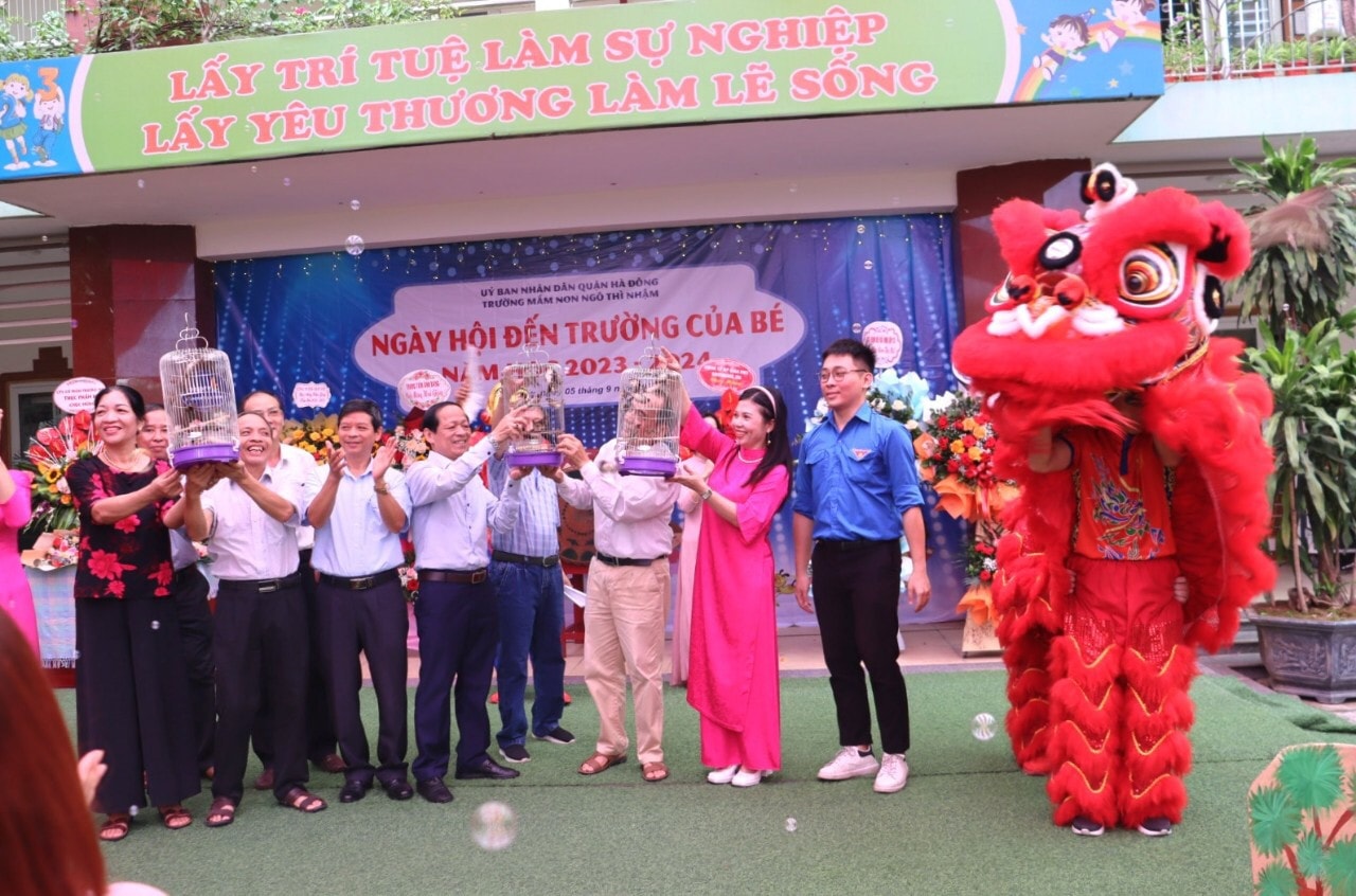 Quận Hà Đông: Trường Mầm Non Ngô Thì Nhậm từng bừng khai giảng năm học mới -1