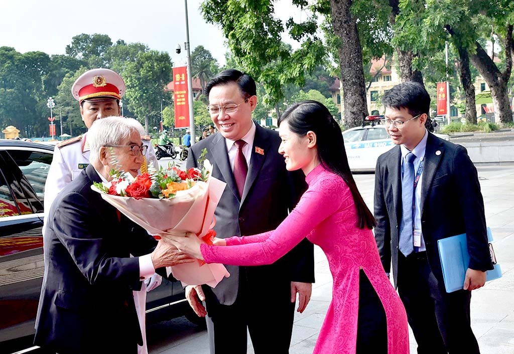 Chủ tịch Quốc hội Vương Đình Huệ đón Chủ tịch Thượng viện Nhật Bản Otsuji Hidehisa. Ảnh: Lâm Hiển Chủ tịch Quốc hội Vương Đình Huệ đón, hội đàm với Chủ tịch Thượng viện Nhật Bản Otsuji Hidehisa -0