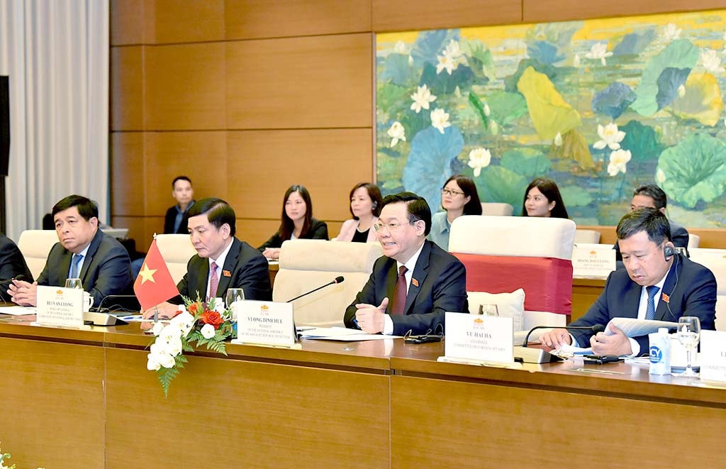Chủ tịch Quốc hội Vương Đình Huệ phát biểu. Ảnh: Lâm Hiển Chủ tịch Quốc hội Vương Đình Huệ đón, hội đàm với Chủ tịch Thượng viện Nhật Bản Otsuji Hidehisa -0
