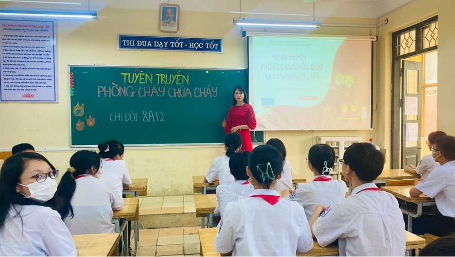 Hà Nội: Trường THCS Xuân Đỉnh hân hoan đón chào năm học mới -1