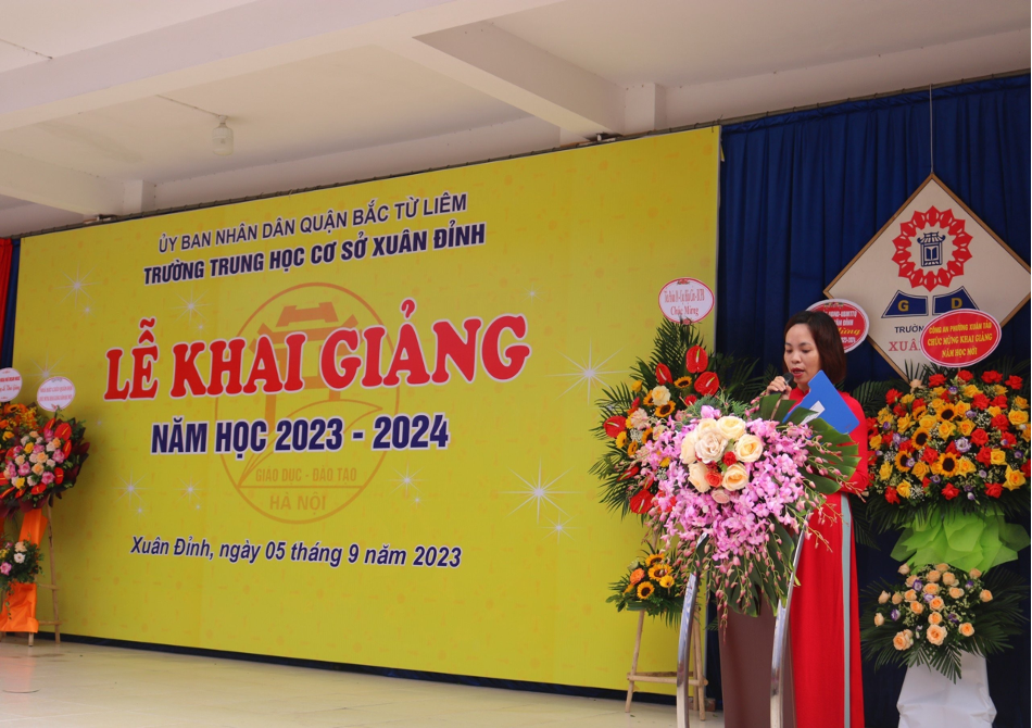 Hà Nội: Trường THCS Xuân Đỉnh hân hoan đón chào năm học mới -0