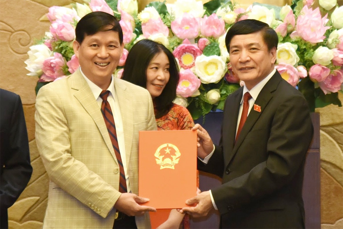 Tổng Thư ký Quốc hội, Chủ nhiệm Văn phòng Quốc hội Bùi Văn Cường trao quyết định bổ nhiệm viên chức lãnh đạo, quản lý của Báo Đại biểu Nhân dân -6