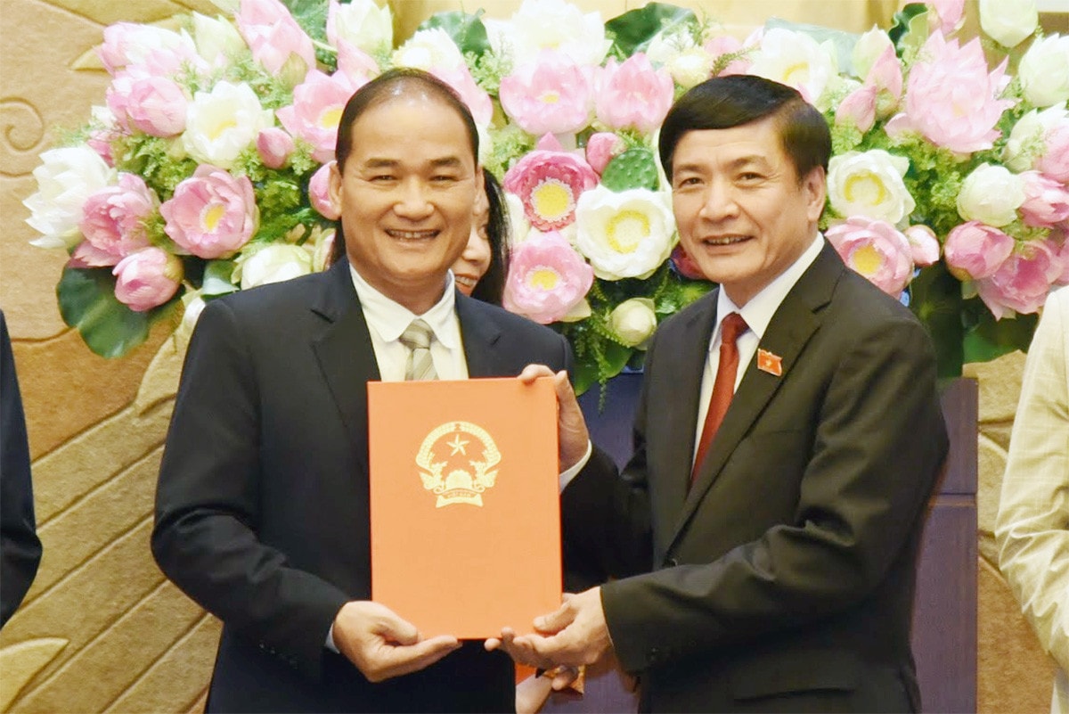 Tổng Thư ký Quốc hội, Chủ nhiệm Văn phòng Quốc hội Bùi Văn Cường trao quyết định bổ nhiệm viên chức lãnh đạo, quản lý của Báo Đại biểu Nhân dân -9