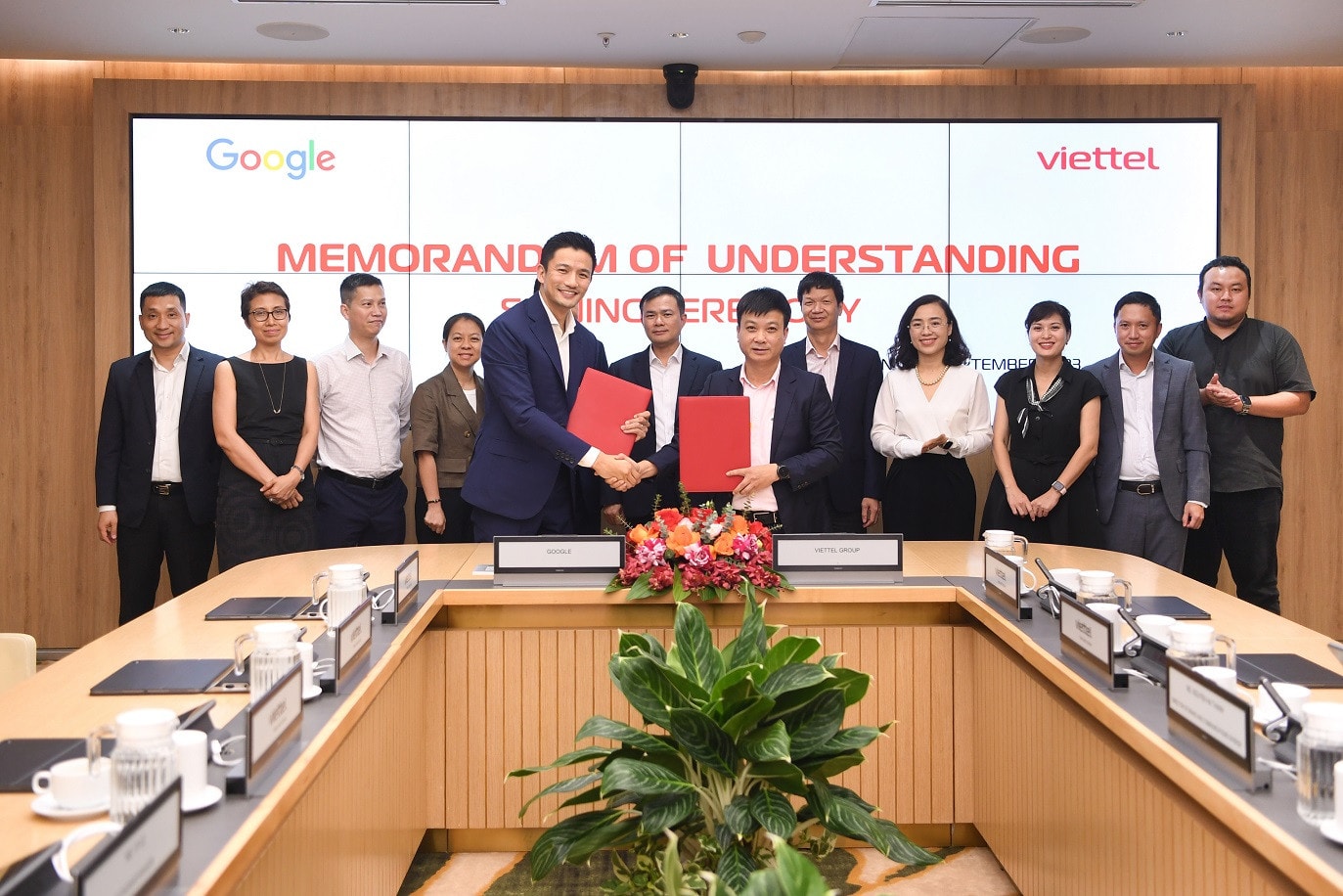 Viettel hợp tác với Google thúc đẩy chuyển đổi số lĩnh vực giáo dục và điện toán đám mây Việt Nam -0