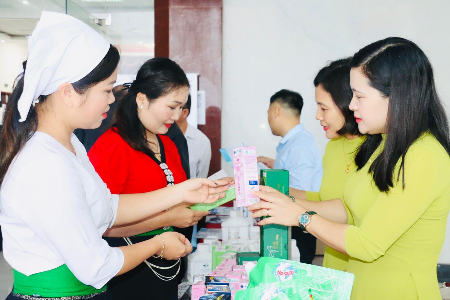 Phát động cuộc thi “Chủ động tránh thai - Chủ động tương lai” -0