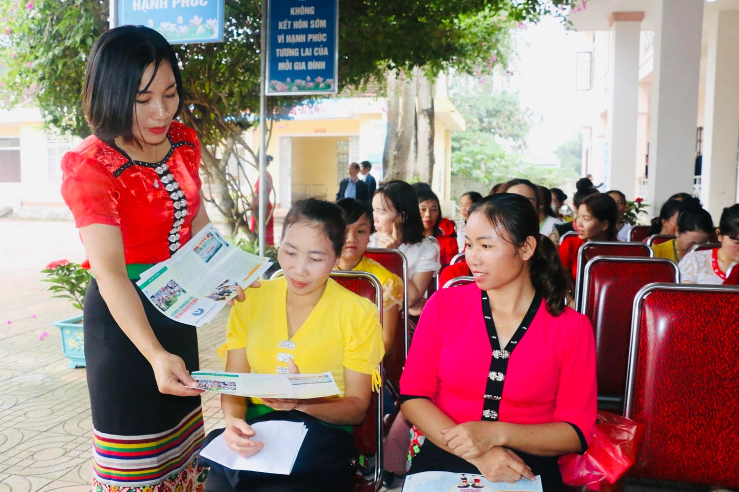 Phát động cuộc thi “Chủ động tránh thai - Chủ động tương lai” -0