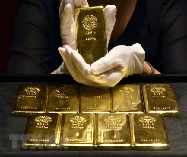 Giá vàng tăng khi đồng USD duy trì sát mức cao kỷ lục 6 tháng -0