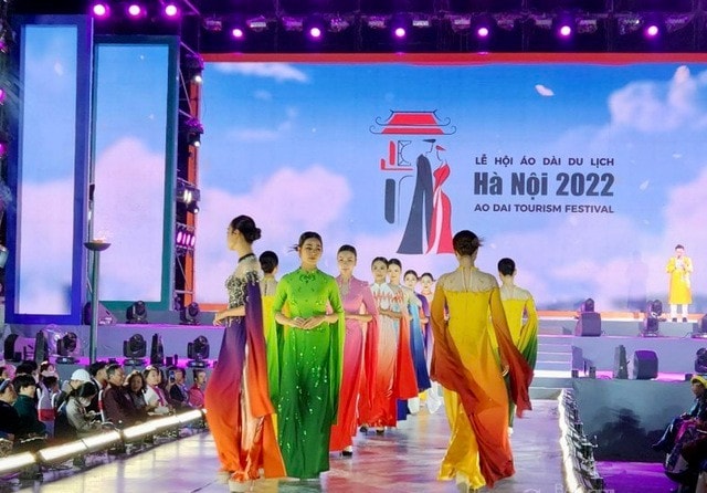 Tổ chức Lễ hội Áo dài du lịch Hà Nội vào tháng 10 -0