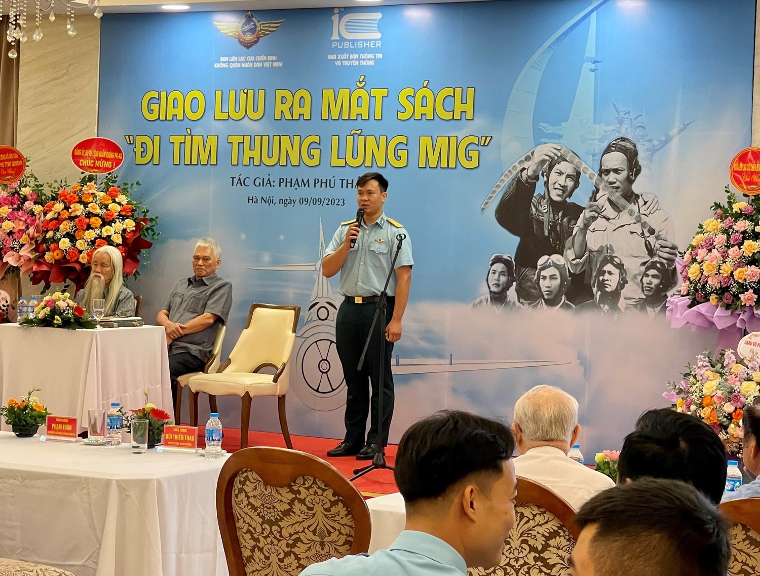 Phi công Phạm Hoàng Minh, Trung đoàn 921, Sư đoàn 371, Quân chủng Phòng không - Không quân chia sẻ tại buổi giao lưu