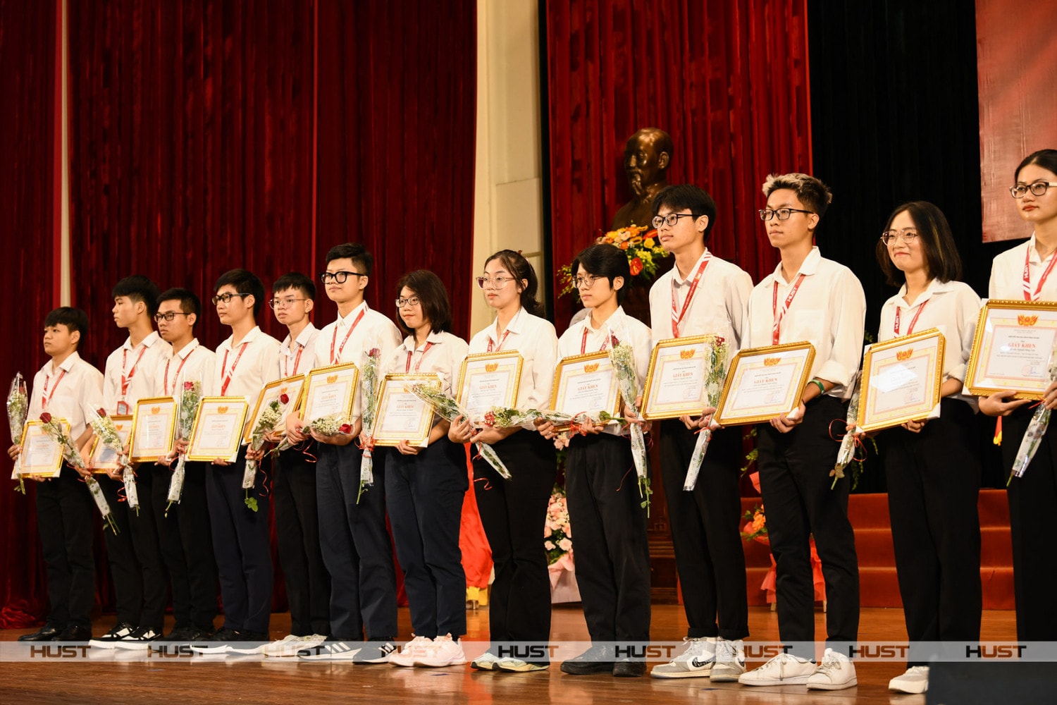 Thủ khoa Đại học Bách Khoa Hà Nội và mục tiêu nghiên cứu kỹ thuật chữa bệnh mới -0