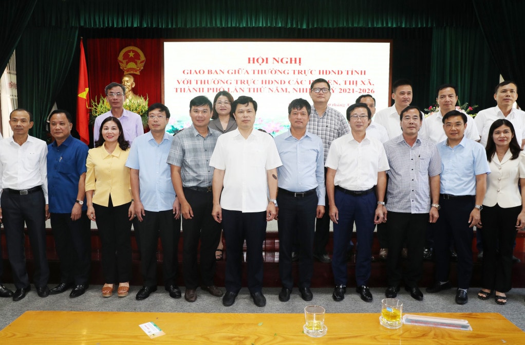Các đại biểu tham dự hội nghị - Ảnh L. HIẾU