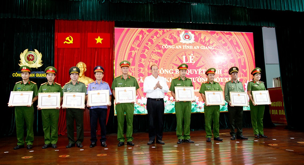 Tin lời việc nhẹ, lương cao, 5 người lọt vào “địa ngục trần gian”