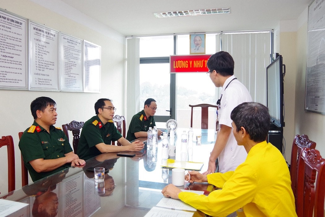 Chuyển giao kỹ thuật đặt máy tạo nhịp tim vĩnh viễn -0