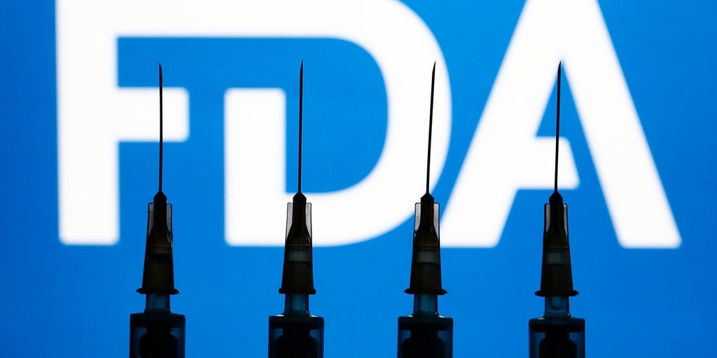 Mỹ phê duyệt bộ ba vaccine về bệnh đường hô hấp -0