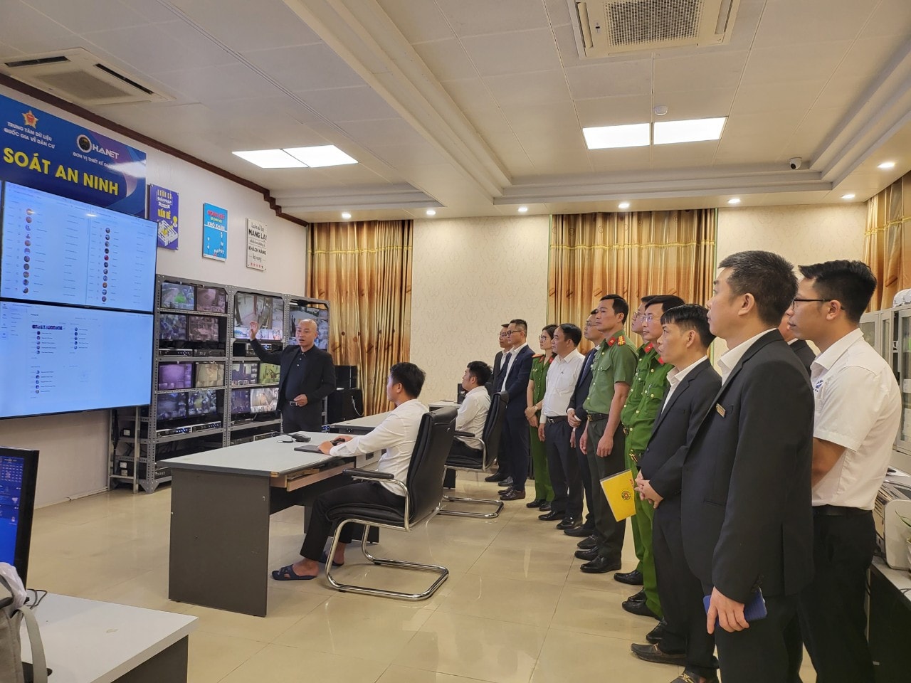 Hà Nam: Kiểm soát an ninh và chấm công tại doanh nghiệp bằng Ứng dụng CCCD gắn chíp điện tử, VNeID -0