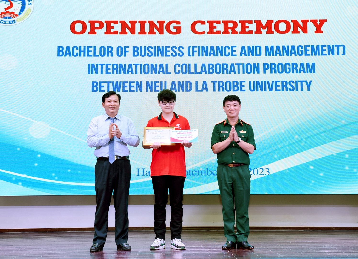 Khai giảng khoá 2 chương trình liên kết giữa Trường ĐH Kinh tế quốc dân và Trường ĐH La Trobe ảnh 8 Khai giảng khoá 2 chương trình liên kết đào tạo giữa Trường ĐH Kinh tế quốc dân và Trường ĐH La Trobe -0
