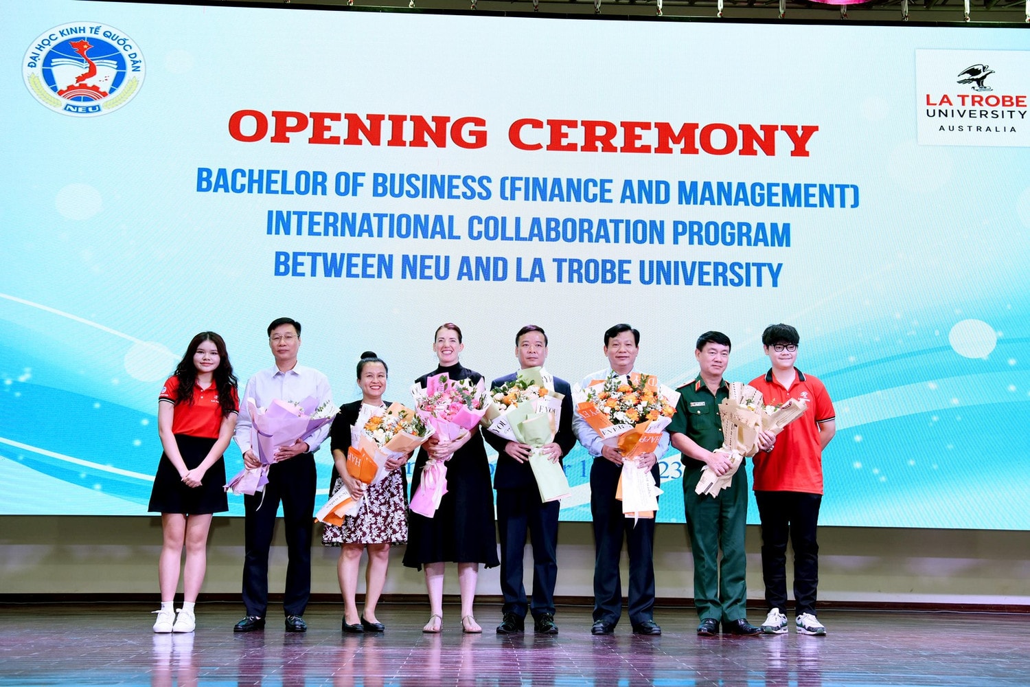 Khai giảng khoá 2 chương trình liên kết giữa Trường ĐH Kinh tế quốc dân và Trường ĐH La Trobe ảnh 9 Khai giảng khoá 2 chương trình liên kết đào tạo giữa Trường ĐH Kinh tế quốc dân và Trường ĐH La Trobe -0
