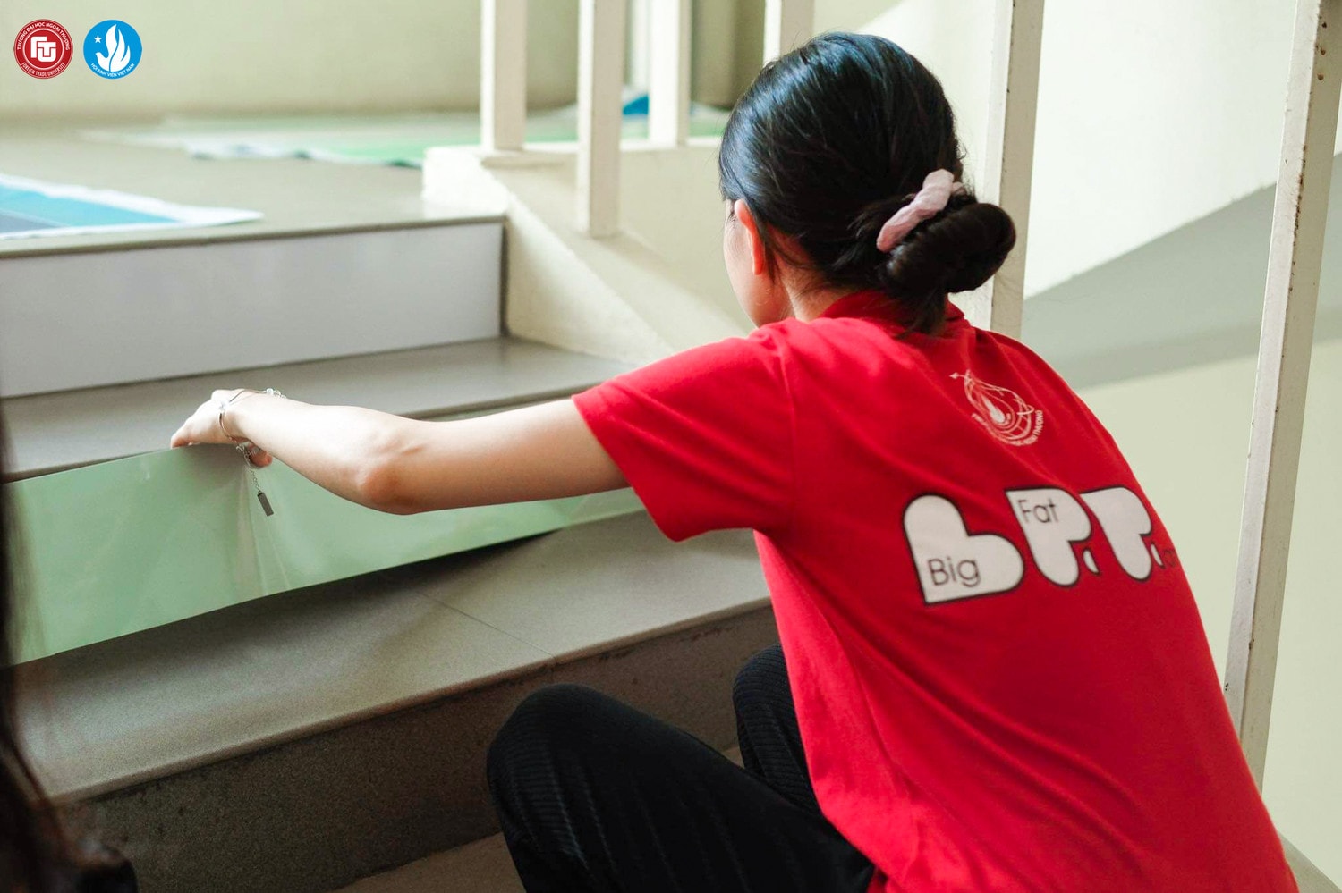 Sinh viên, giảng viên thích thú trước dãy cầu thang bộ độc đáo tại Trường ĐH Ngoại thương ảnh 5 Sinh viên, giảng viên thích thú trước dãy cầu thang bộ độc đáo tại Trường ĐH Ngoại thương -0