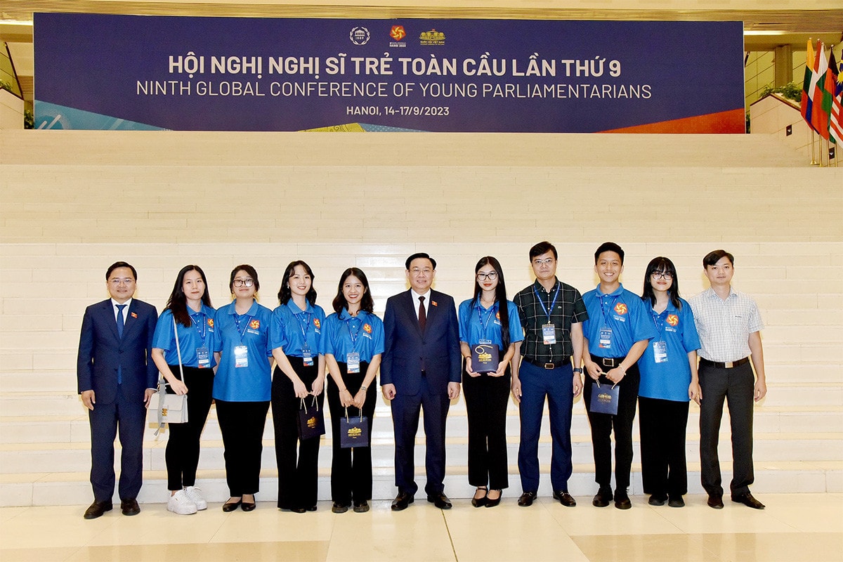 Chủ tịch Quốc hội Vương Đình Huệ: Với tài năng, trí tuệ, sự quyết tâm và khát vọng, thanh niên Việt Nam sẽ chinh phục những đỉnh cao hơn nữa -4