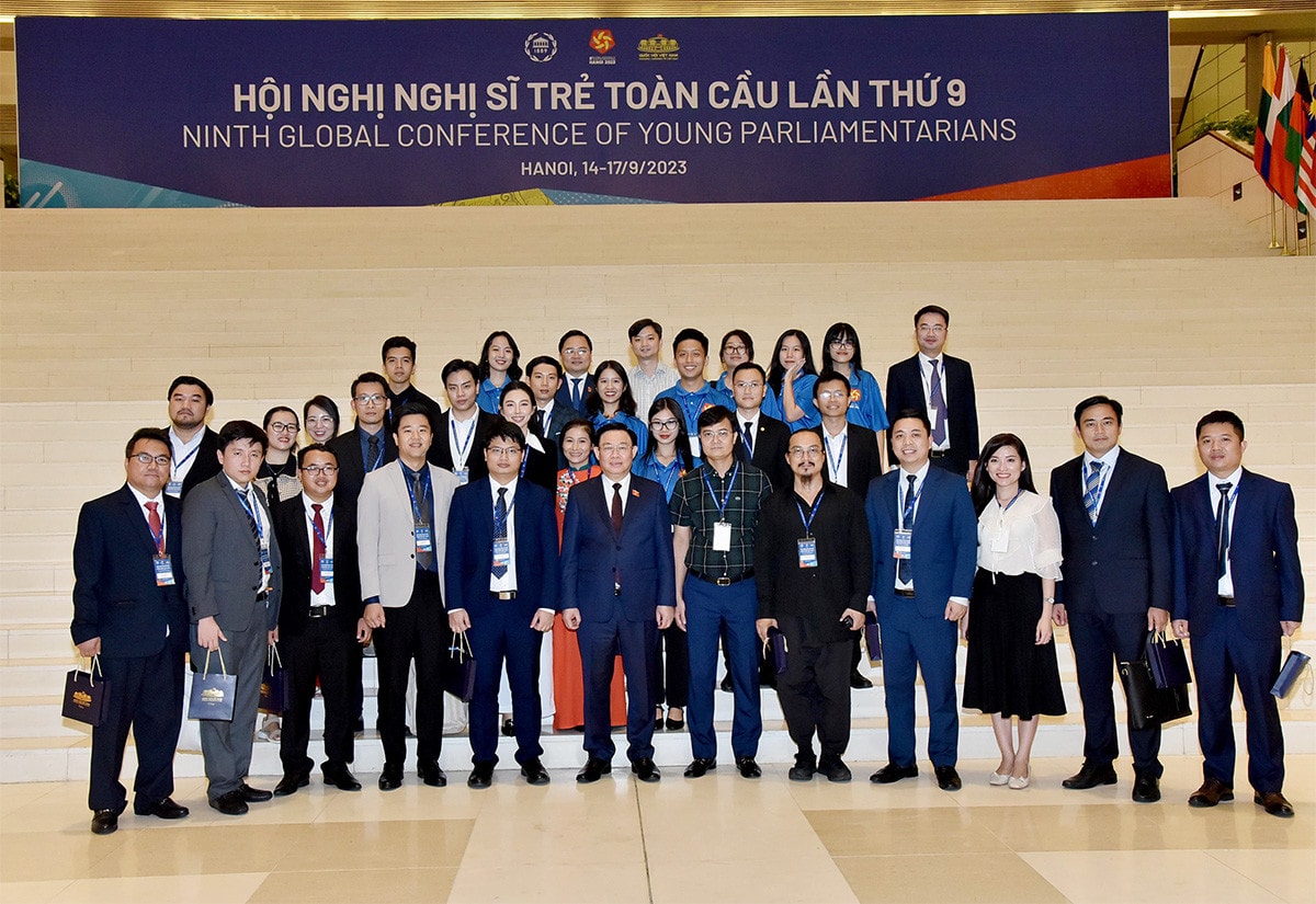Chủ tịch Quốc hội Vương Đình Huệ: Với tài năng, trí tuệ, sự quyết tâm và khát vọng, thanh niên Việt Nam sẽ chinh phục những đỉnh cao hơn nữa -3