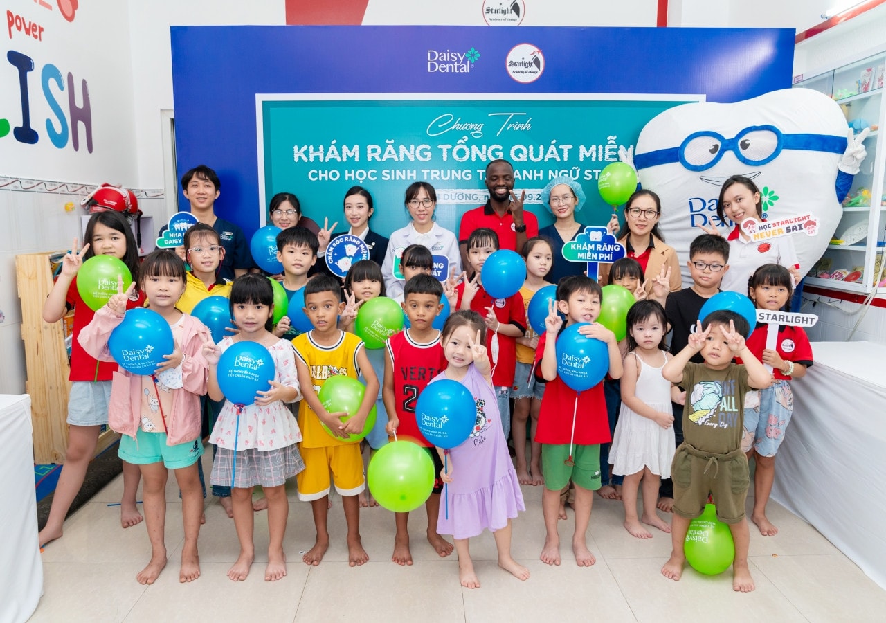 Nha khoa Quốc tế Daisy tổ chức khám răng miễn phí cho trẻ em -0