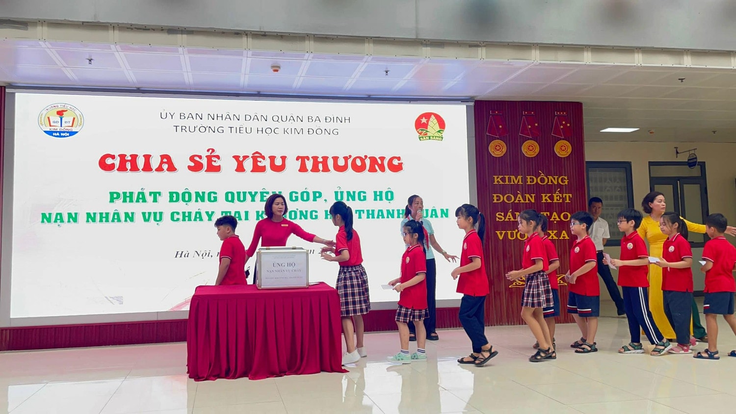 Hà Nội: Nhà trường, học sinh tưởng niệm nạn nhân vụ cháy chung cư mini -0
