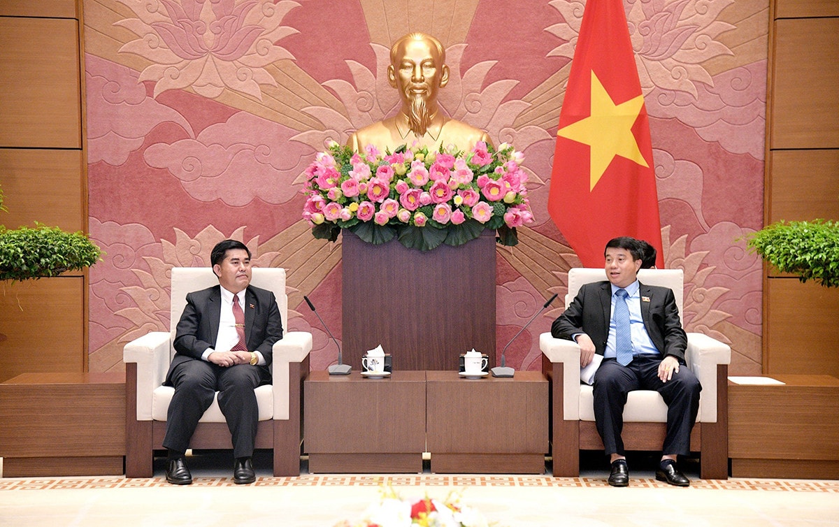 Chủ tịch Hội đồng Dân tộc Y Thanh Hà Niê Kđăm tiếp Đoàn Đại biểu Quốc hội trẻ Quốc hội Lào -0