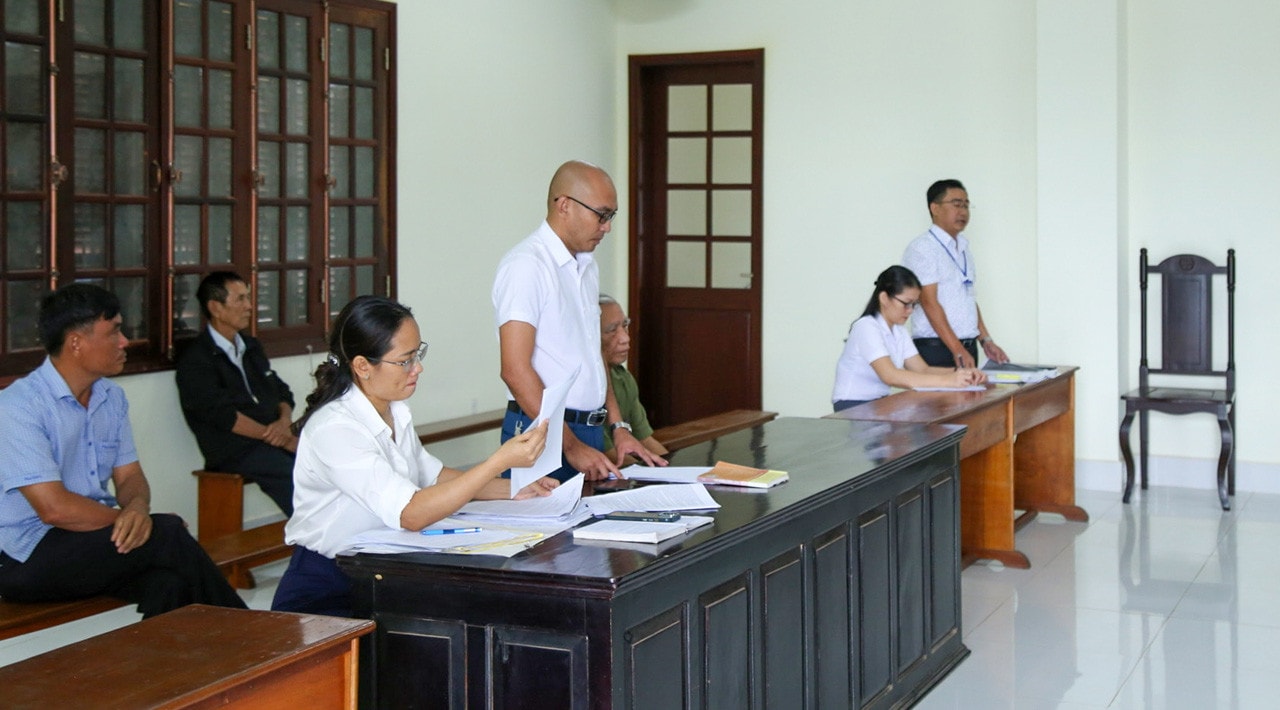 Đất đang xảy ra tranh chấp nhiều năm vẫn được cấp sổ đỏ