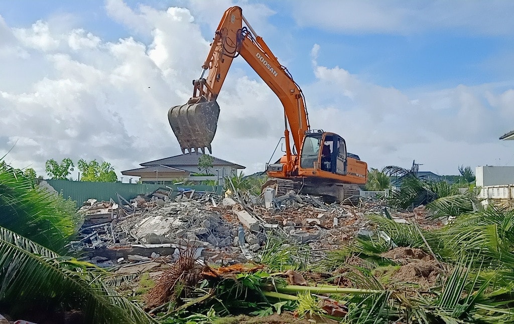 Đang cưỡng chế 14 căn biệt thự xây dựng trái phép trên đất nhà nước
