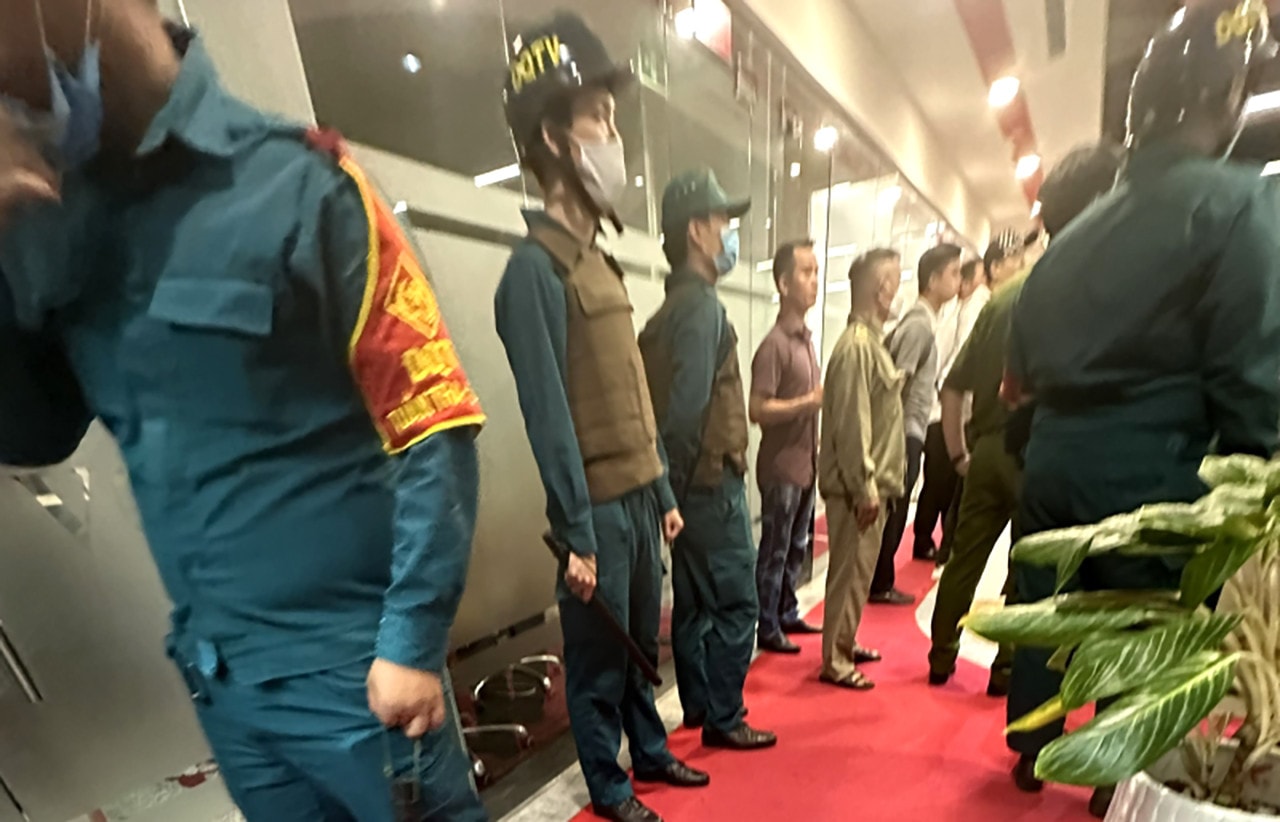 TP. Hồ Chí Minh: Hàng chục đối tượng xông vào đập phá, tấn công bảo vệ toà nhà Victory Tower