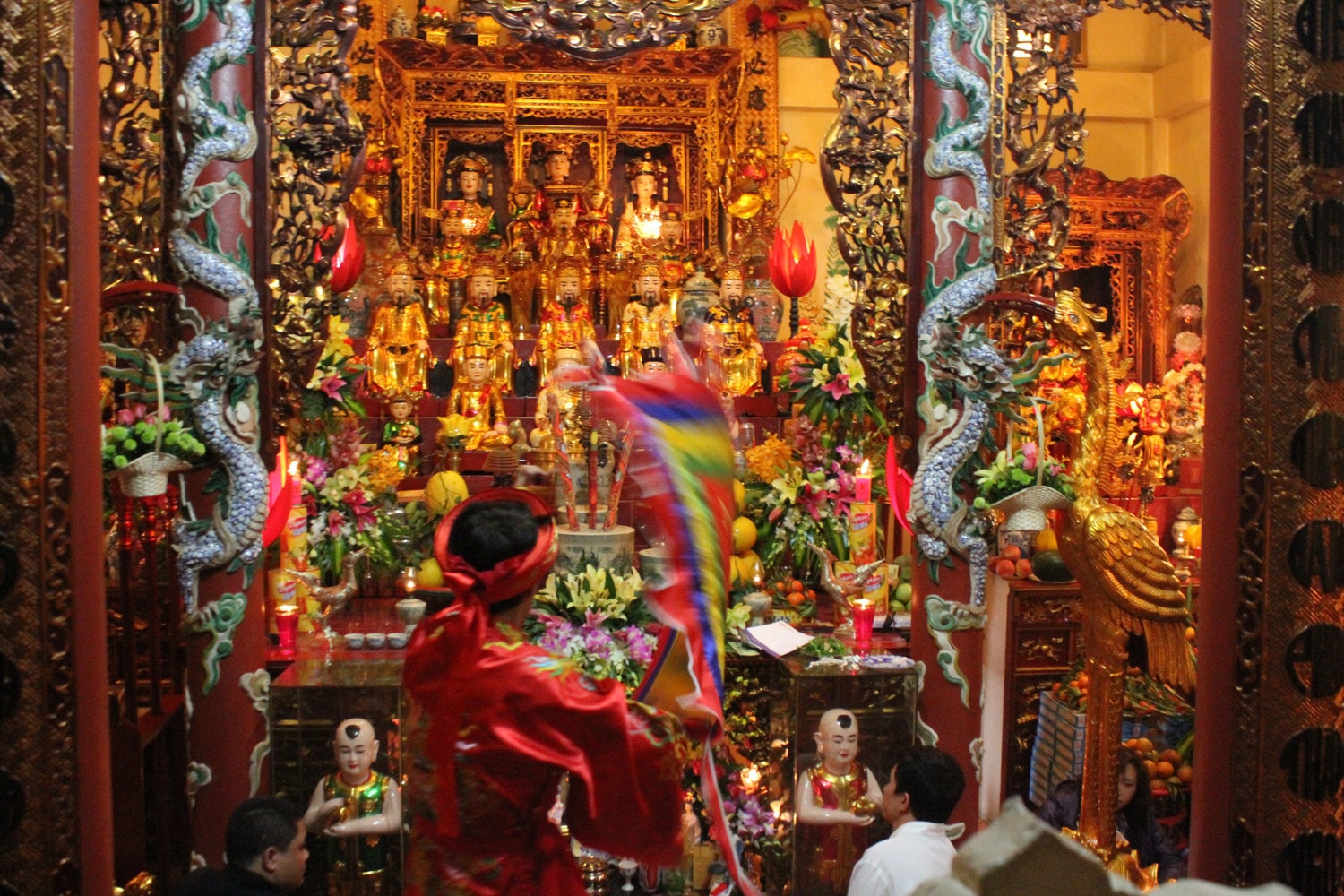 Thực hành tín ngưỡng thờ Mẫu gắn với không gian thiêng - Ảnh: An Đăng