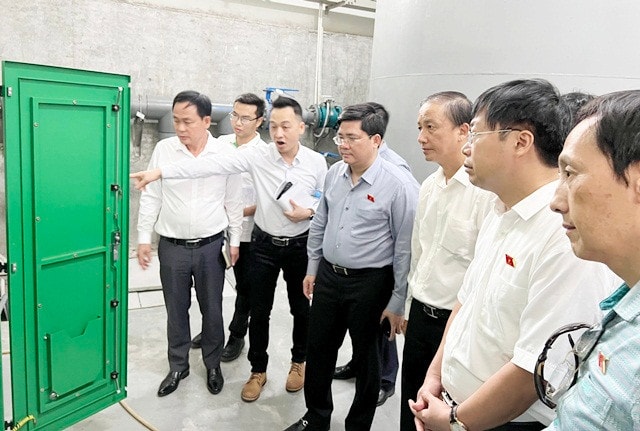 Nhờ ban thư ký phát lúc 20h, ngày 19.9Đoàn công tác của Ủy ban Khoa học, Công nghệ và Môi trường khảo sát tại tỉnh Hưng Yên -0