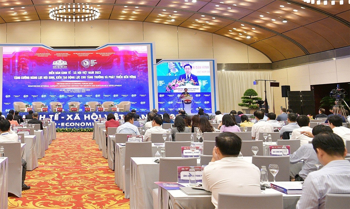 Chủ tịch Quốc hội Vương Đình Huệ: Tranh thủ thời gian, tận dụng cơ hội, tạo bứt phá ngay trong nội tại nền kinh tế -0