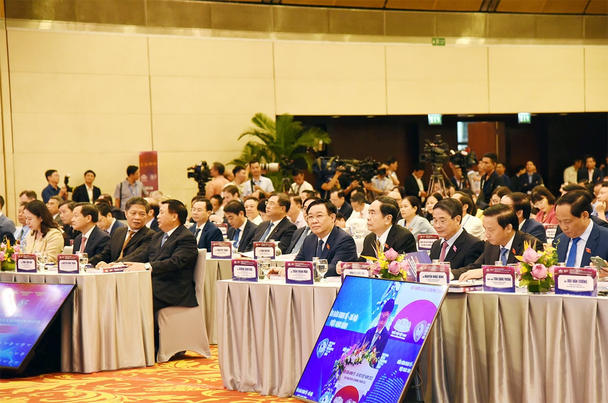 Khai mạc Diễn đàn Kinh tế - Xã hội Việt Nam 2023 -0