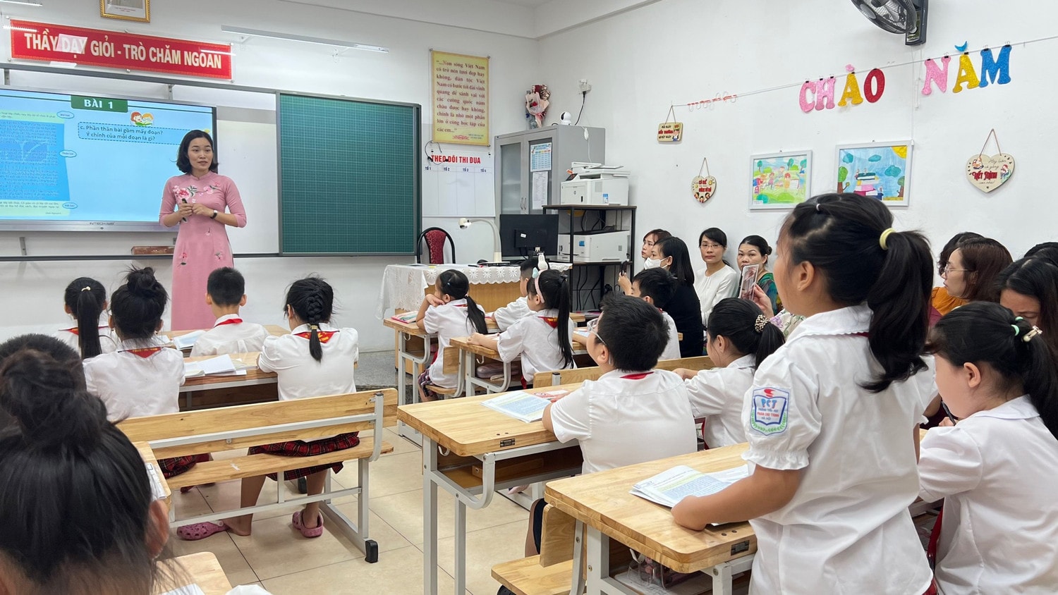 Quận Ba Đình: Liên tục bồi dưỡng chuyên môn giáo viên về Chương trình GDPT 2018 -2