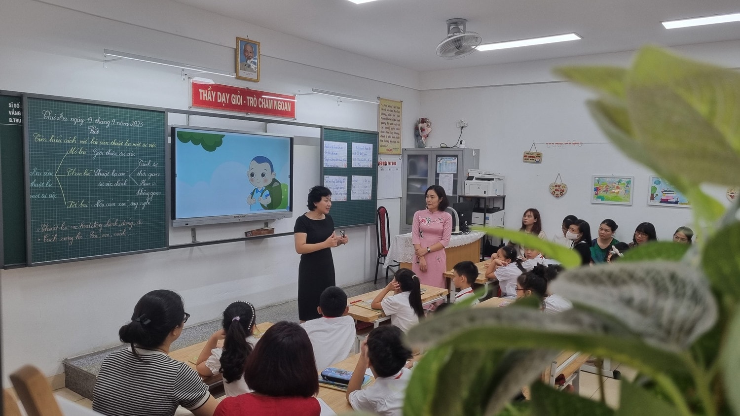 Quận Ba Đình: Liên tục bồi dưỡng chuyên môn giáo viên về Chương trình GDPT 2018 -1