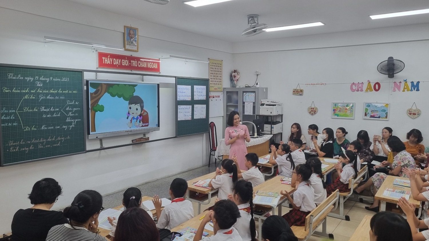 Quận Ba Đình: Liên tục bồi dưỡng chuyên môn giáo viên về Chương trình GDPT 2018 -0