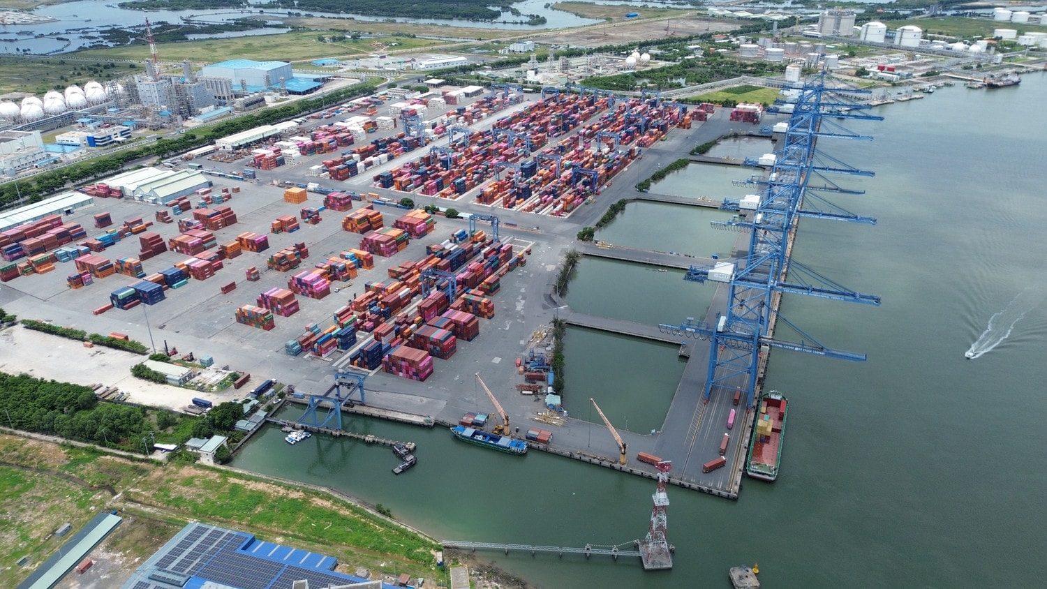 Tỉnh Bà Rịa - Vũng Tàu sẽ giữ nguyên phần vốn nhà nước tại Công ty CP DV và Vận tải biển Vũng Tàu Tỉnh Bà Rịa - Vũng Tàu sẽ giữ nguyên phần vốn nhà nước tại Công ty CP DV và Vận tải biển Vũng Tàu